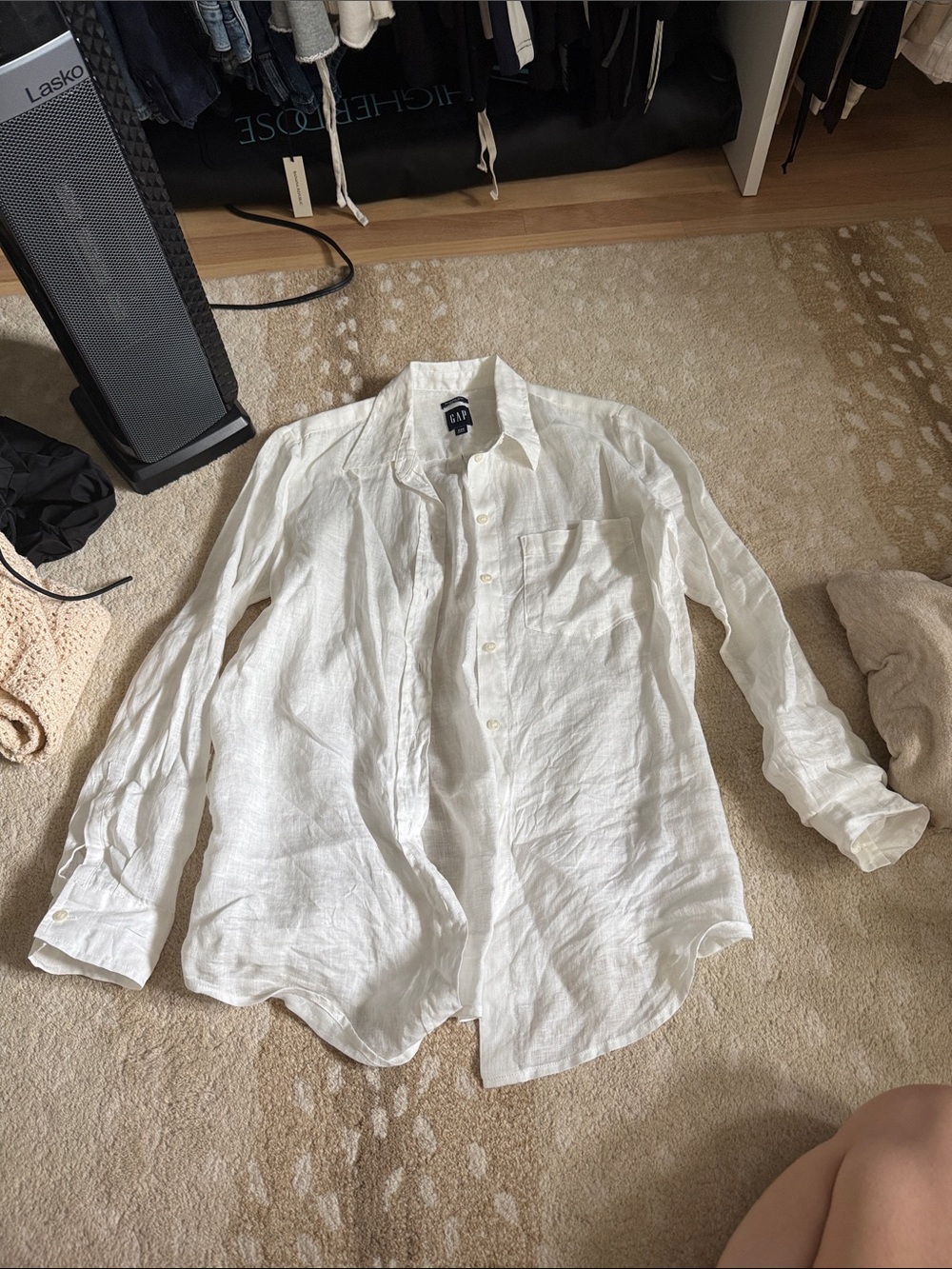 GAP White Linen Relaxed Button-Down Shirt
